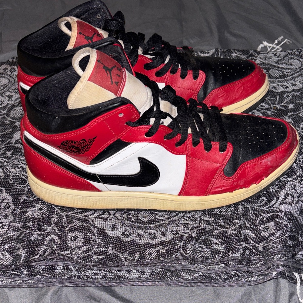 Nike Red Black White Mid-Top Basketball Sneakers